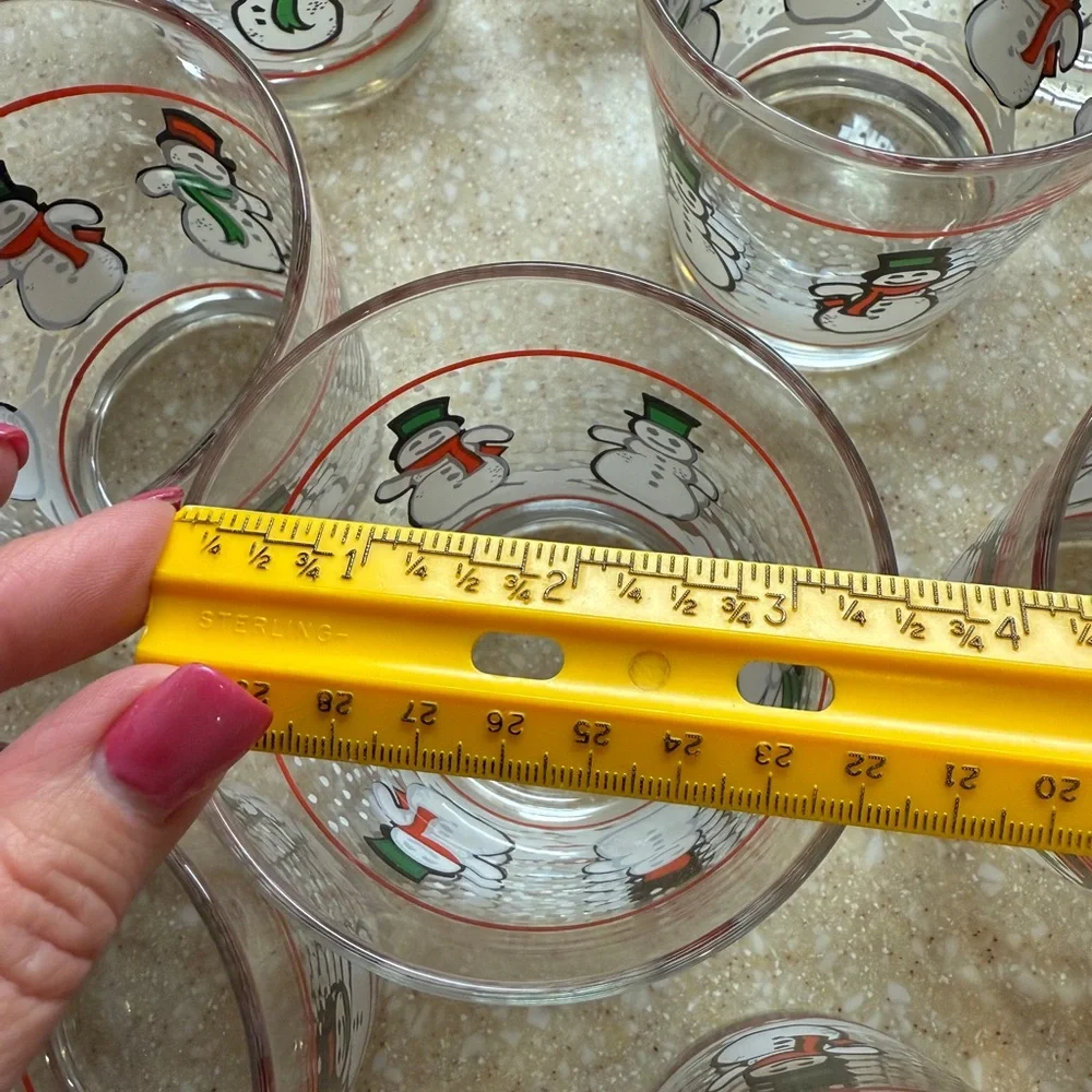 11 Vintage Festive Snowman Glass Tumblers White, Red, Green set of 11 Christmas - Picture 8 of 9